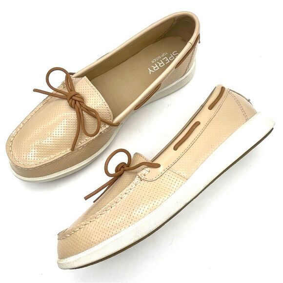 Sperry Topsider Classic Boat Shoes Beige Patent Leather Loafer Women’s Size 10 - Picture 1 of 16